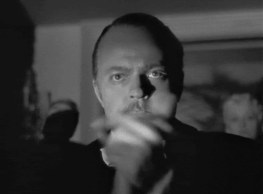 Orsen Wells clapping.